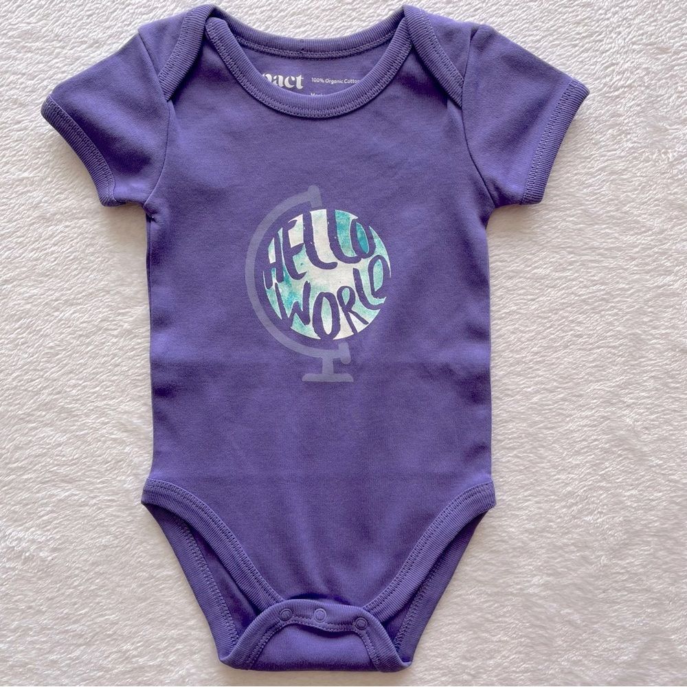 Pact Organic Baby Onesie New With Out Tags- Size 3-6 months